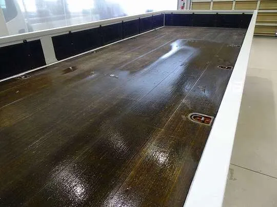 フォワード 2.4t 標準ベッド付 ユニック4段クレーン付 210ps