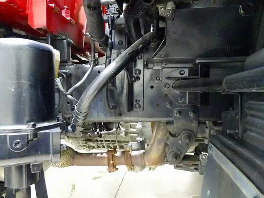 フォワード 2.4t 標準ベッド付 ユニック4段クレーン付 210ps