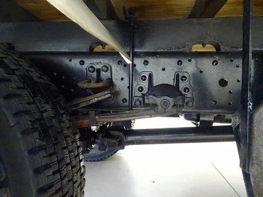 フォワード 2.4t 標準ベッド付 ユニック4段クレーン付 210ps