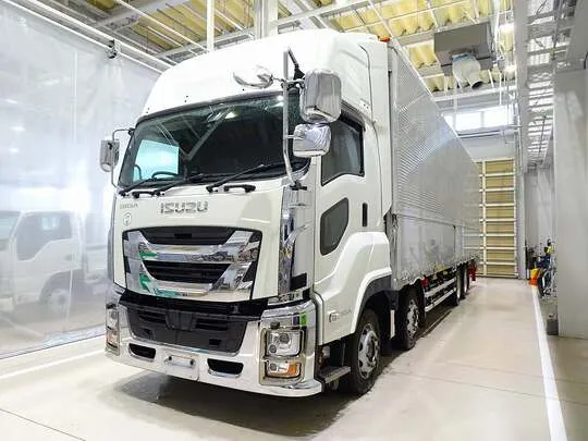 ギガ 13.7t 4軸 アルミウイング リアエアサス 380ps