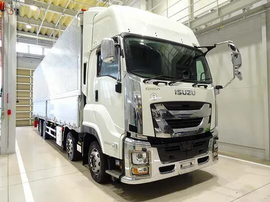 ギガ 13.7t 4軸 アルミウイング リアエアサス 380ps