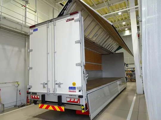 ギガ 13.7t 4軸 アルミウイング リアエアサス 380ps