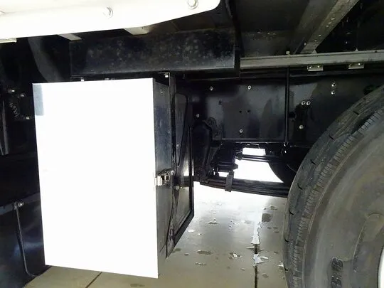 ギガ 13.7t 4軸 アルミウイング リアエアサス 380ps