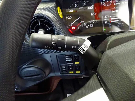 レンジャー 5.8t 増トン 4WD 標準ベッド付 平ボデー 240ps 未使用車