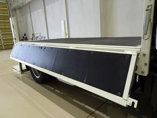 デュトロ 2t 4WD FJL 標準 垂直P/G付