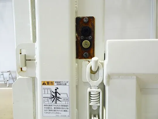 デュトロ 2t 4WD FJL 標準 垂直P/G付