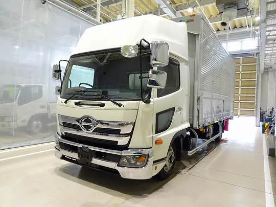 レンジャー 2.85t ワイドベッド付 アルミウイング 240ps