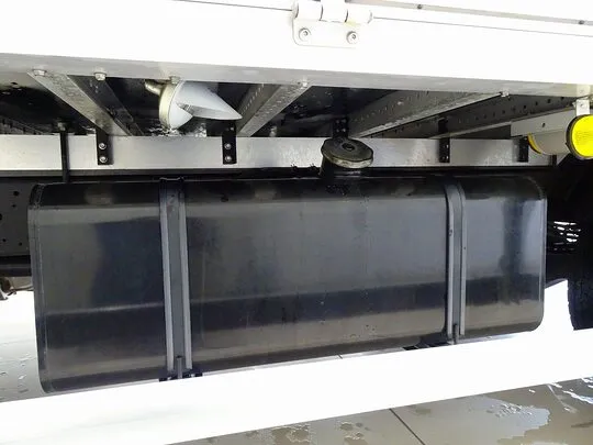 レンジャー 2.85t ワイドベッド付 アルミウイング 240ps