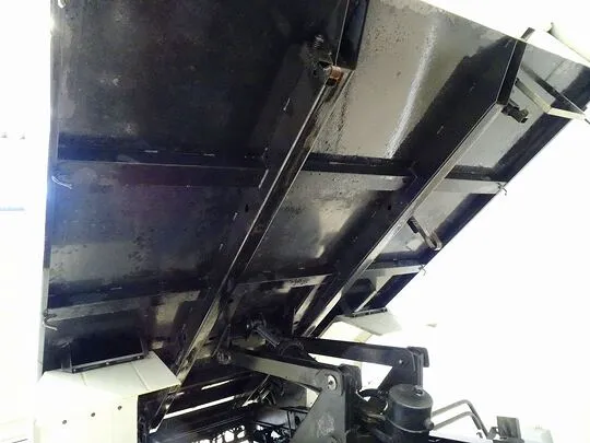 フォワード 2.85t 標準ベッドレス 深ダンプ 210ps