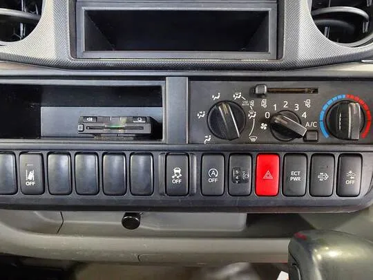 トヨエース 2t FJL 標準 平ボデー 総重量5t未満