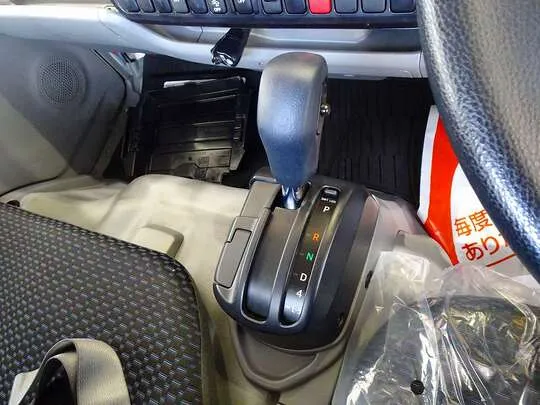 ダイナ 2t JL 標準 平ボデー 総重量5t未満