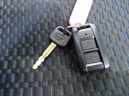 ダイナ 2t JL 標準 平ボデー 総重量5t未満