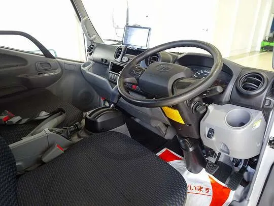 ダイナ 2t JL 標準 平ボデー 総重量5t未満