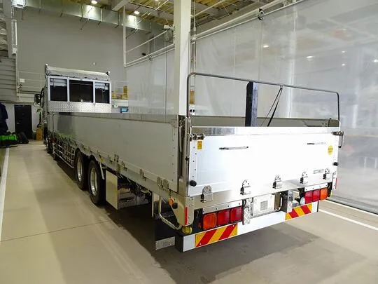 スーパーグレート 13.7t 4軸 アルミブロック 平ボディ リアエアサス 394ps