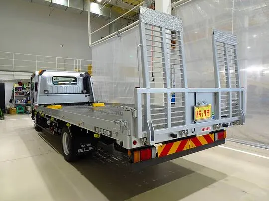 エルフ 2.95t FFL ワイド超ロング キャリアカー(車載)