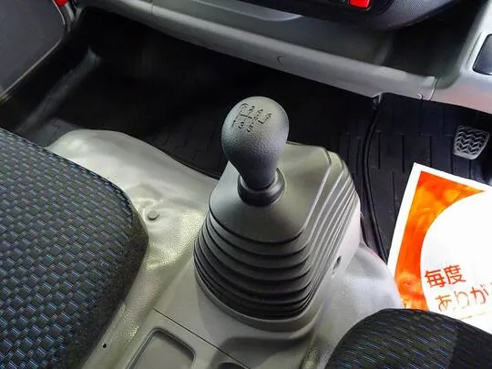 デュトロ 4.65t 高床 ワイド超ロング 平ボデー 未使用車