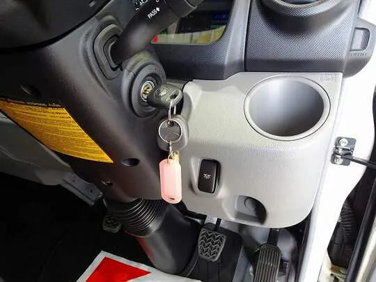 デュトロ 4.65t 高床 ワイド超ロング 平ボデー 未使用車