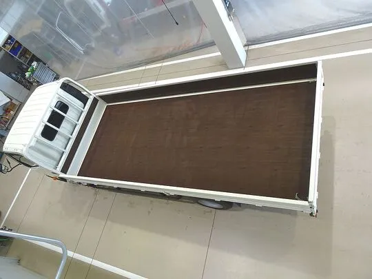 デュトロ 4.65t 高床 ワイド超ロング 平ボデー 未使用車