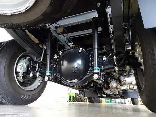 デュトロ 4.65t 高床 ワイド超ロング 平ボデー 未使用車