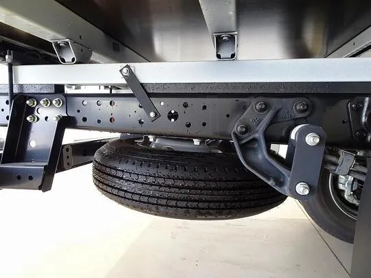 デュトロ 4.65t 高床 ワイド超ロング 平ボデー 未使用車