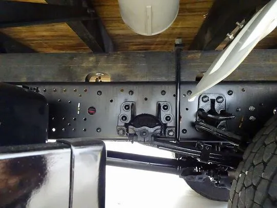 【年次点検済】フォワード 2.3t 標準ベッドレス タダノ4段クレーン付 210ps