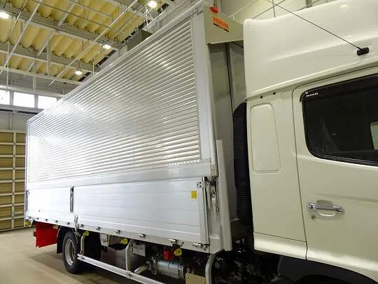 レンジャー 2.85t ワイドベッド付 アルミウイング 240ps