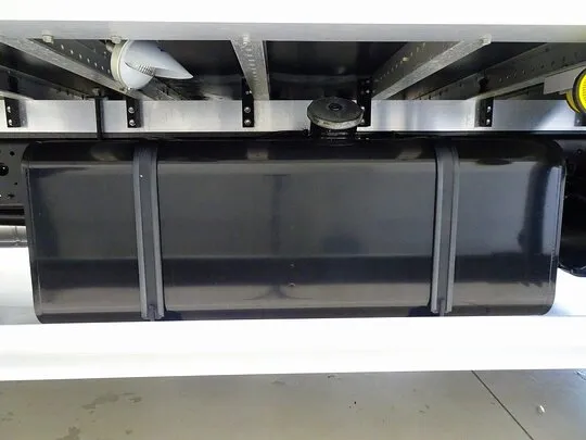 レンジャー 2.85t ワイドベッド付 アルミウイング 240ps