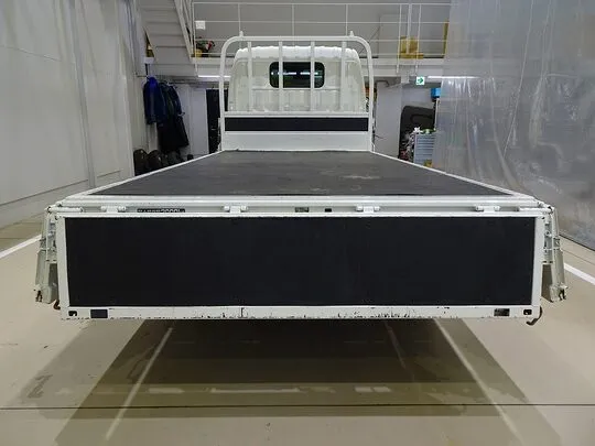 デュトロ 2t 4WD FJL 標準セミロング 平ボデー