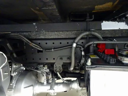 デュトロ 2t 4WD FJL 標準セミロング 平ボデー