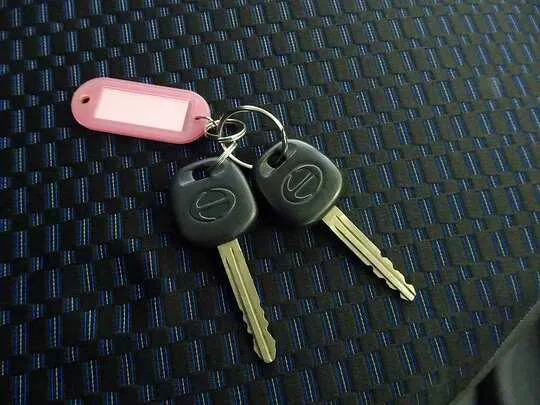 デュトロ 2t 4WD FJL 標準セミロング 平ボデー