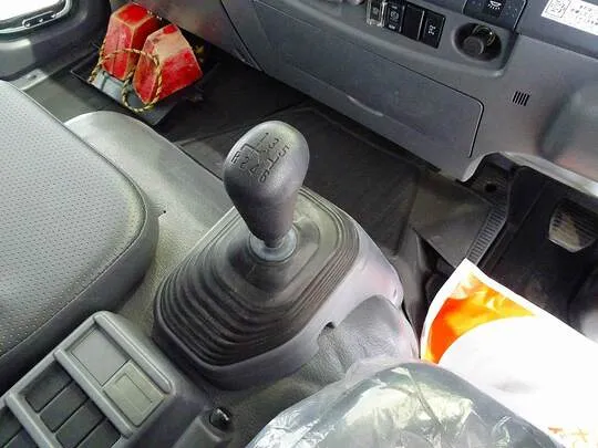 フォワード 2.85t 標準ベッドレス 深ダンプ 210ps