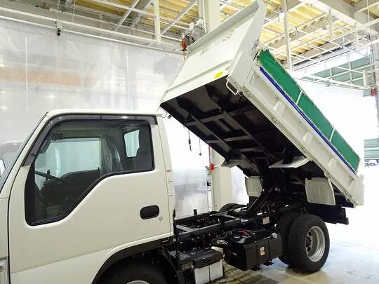 エルフ 2t 4WD FFL 強化ダンプ 未使用車