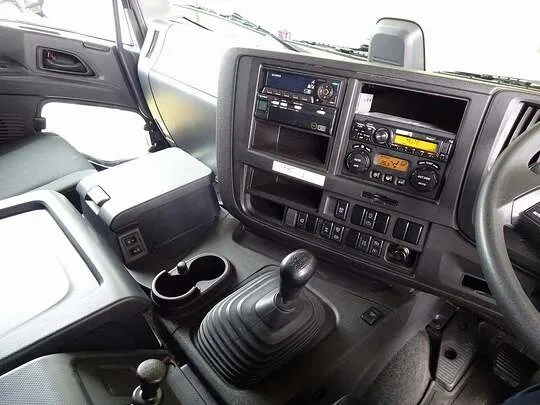 ギガ 13.7t 4軸 アルミウイング リアエアサス 380ps