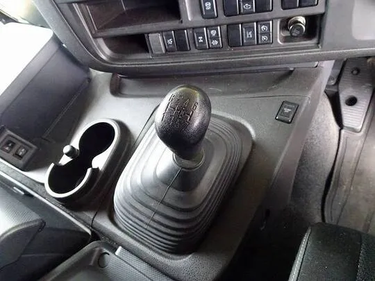 ギガ 13.7t 4軸 アルミウイング リアエアサス 380ps