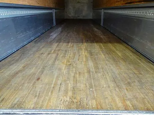 ギガ 13.7t 4軸 アルミウイング リアエアサス 380ps