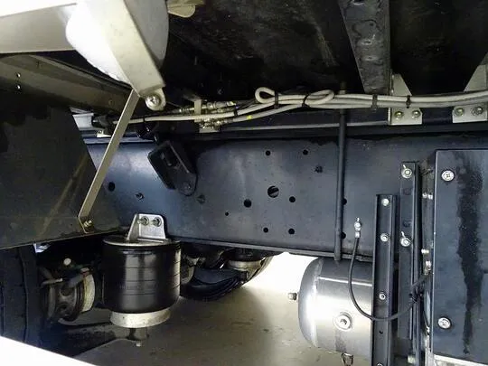 ギガ 13.7t 4軸 アルミウイング リアエアサス 380ps