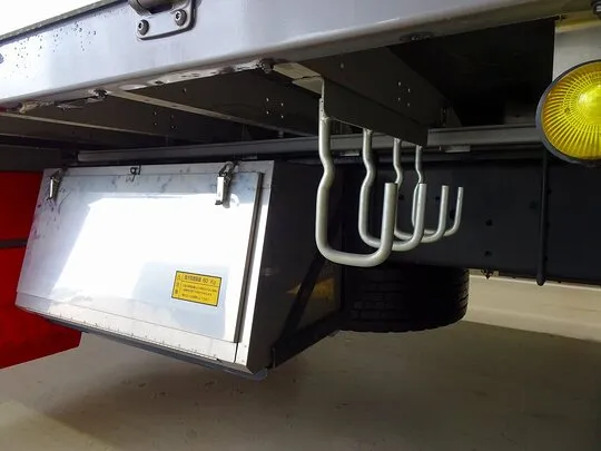 ギガ 13.7t 4軸 アルミウイング リアエアサス 380ps