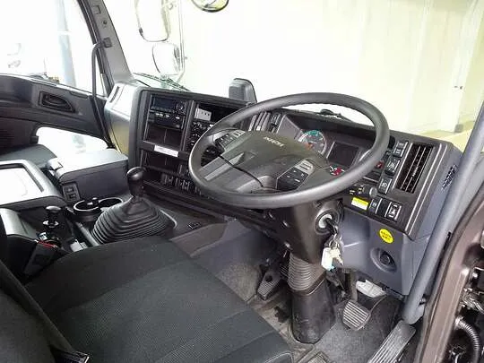 ギガ 13.7t 4軸 アルミウイング リアエアサス 380ps