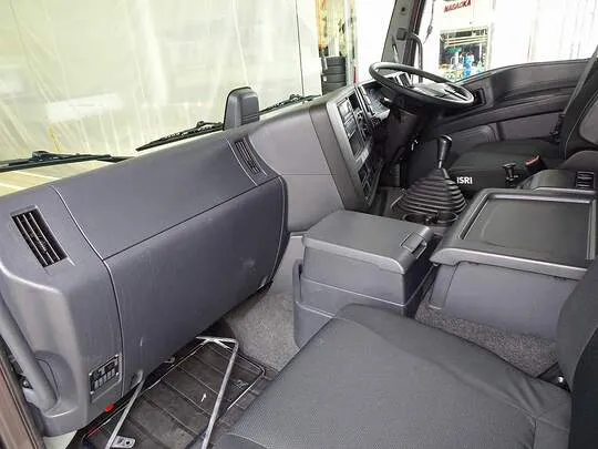 ギガ 13.7t 4軸 アルミウイング リアエアサス 380ps