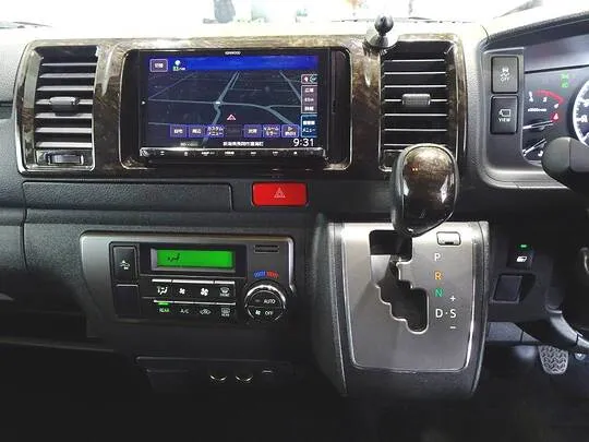 ハイエースバン スーパーGL ダークプライムⅡ 1t 4WD 2/5人乗り 5ドア