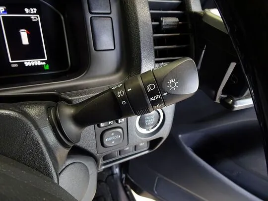 ハイエースバン スーパーGL ダークプライムⅡ 1t 4WD 2/5人乗り 5ドア