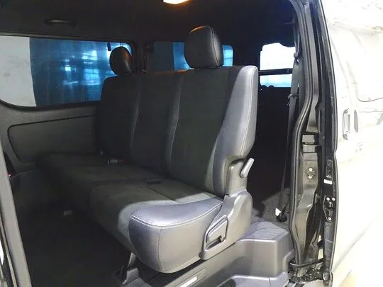 ハイエースバン スーパーGL ダークプライムⅡ 1t 4WD 2/5人乗り 5ドア