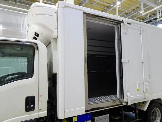 エルフ 2t 高床 標準ロング 低温冷凍車 スタンバイ/格納ゲート付