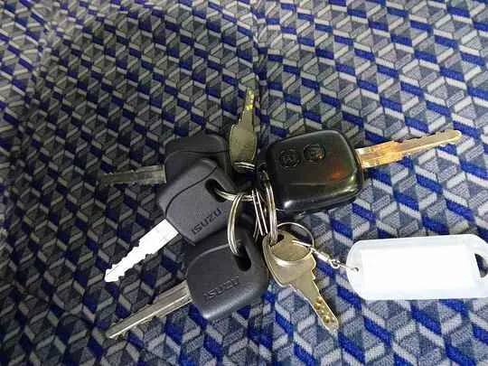 エルフ 2t 高床 標準ロング 低温冷凍車 スタンバイ/格納ゲート付