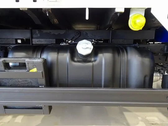 【年次点検済】エルフ 3t 高床 標準ロング タダノ4段クレーン付