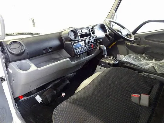 デュトロ 1.5t FJL 標準セミロング 低温冷凍車 2室式 左右サイドドア 総重量5t未満