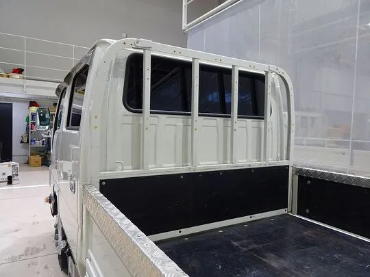 エルフ 1.8t 4WD FFL 標準 Wキャブ/垂直PG付 総重量5t未満