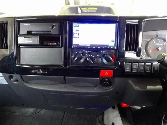 エルフ 1.8t 4WD FFL 標準 Wキャブ/垂直PG付 総重量5t未満