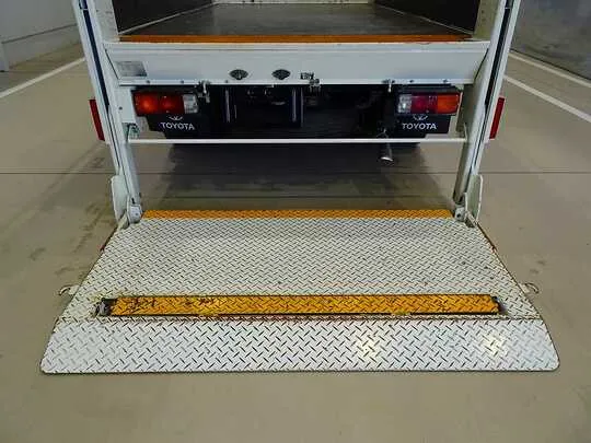 ダイナ 1.35t FJL Wタイヤ 垂直P/G付