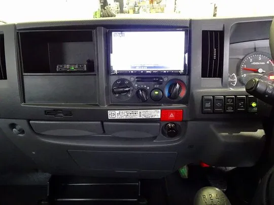 エルフ 2t  標準 タダノ3段クレーン付